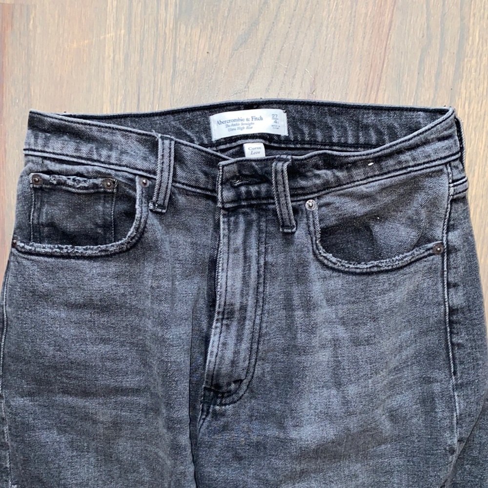 The Ankle Straight Ultra High Rise curve love, 27 short